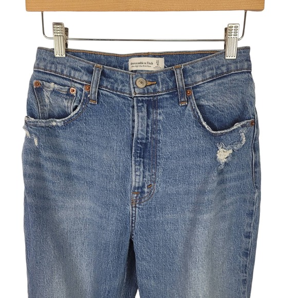 Abercrombie & Fitch Ultra High Rise Kick Flare jeans - Picture 3 of 11